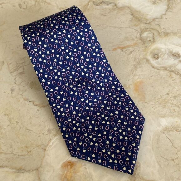 Salvatore Ferragamo Magnets & Hearts 100% Silk Tie - Picture 4 of 12